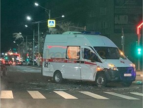 В Благовещенске в жесткое ДТП попала скорая помощь спешившая на вызов