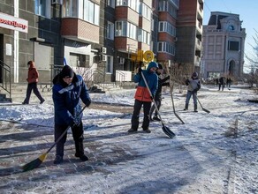 Мэр Благовещенска объяснил почему гололед в городе убирают не всегда быстро