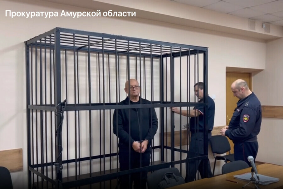 Прокуратура Благовещенска идет в суд посчитав меру пресечения Евгению Пушкарёву излишне мягкой видео