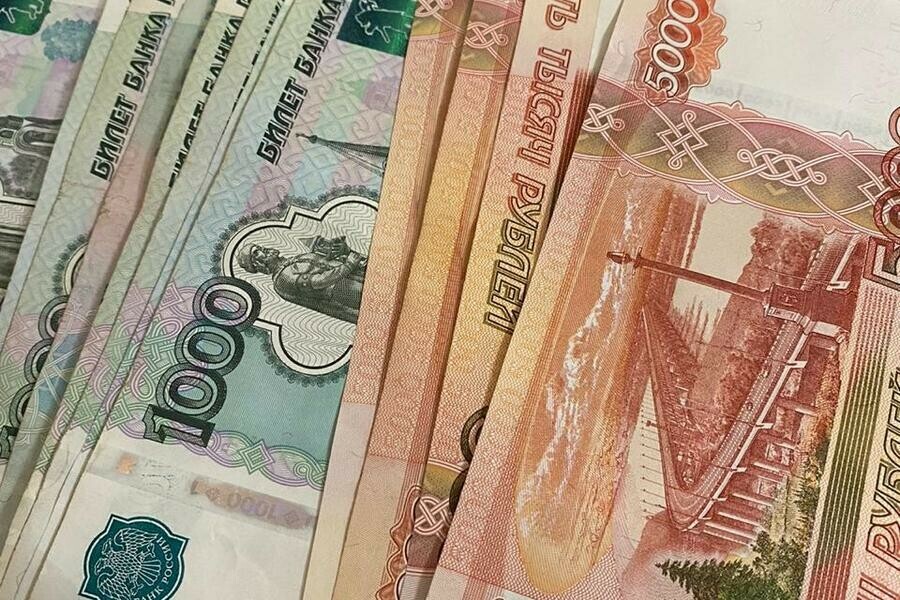 Амурским налогоплательщикам списана 15миллионная пеня по транспортному налогу 