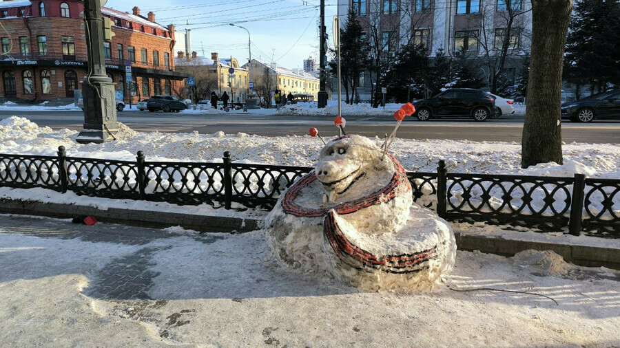 Хабаровскую Снегурочку снесли после жалоб горожан с обостренным чувством прекрасного