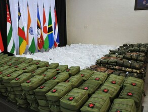 Амурские предприниматели передали выпускникам ДВОКУ антидроновые плащи Как они работают