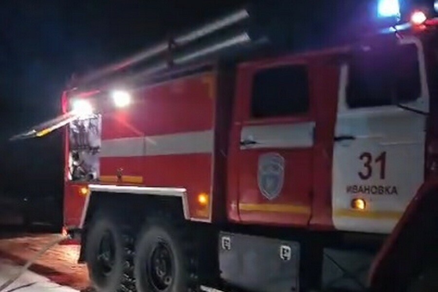 Пожарные Приамурья сразу после курантов выехали на пожар видео 