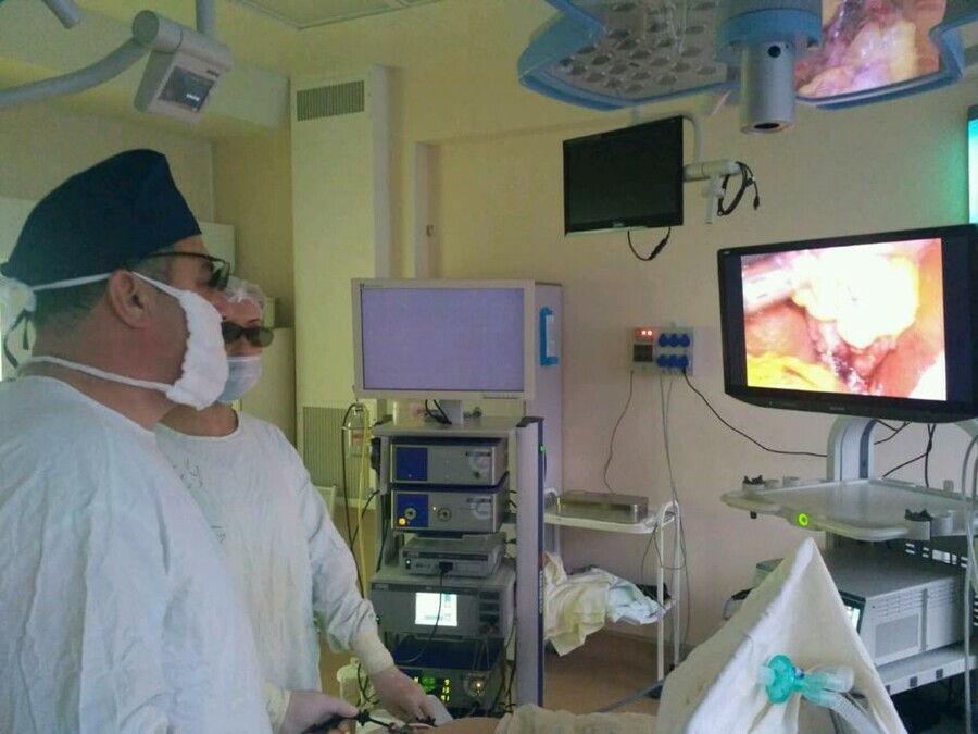 Хирурги Амурской области лапароскопически удалили пациенту желудок с опухолью