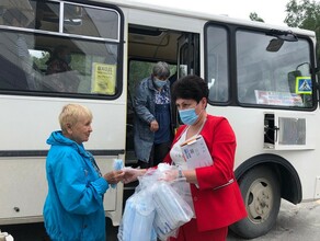 В Тынде мэр лично проверила носят ли горожане маски