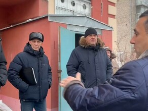 Мерзнуть или жить без воды Жители двух благовещенских многоэтажек стали заложниками одного порыва