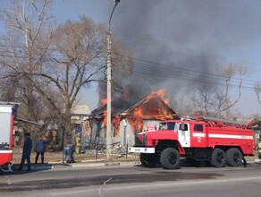 В Благовещенске горел дом на улице Чайковского