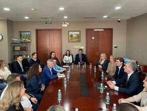 Делегация Амурской области во главе с губернатором отправились на юг Китая где обсудили важный проект Благовещенска 