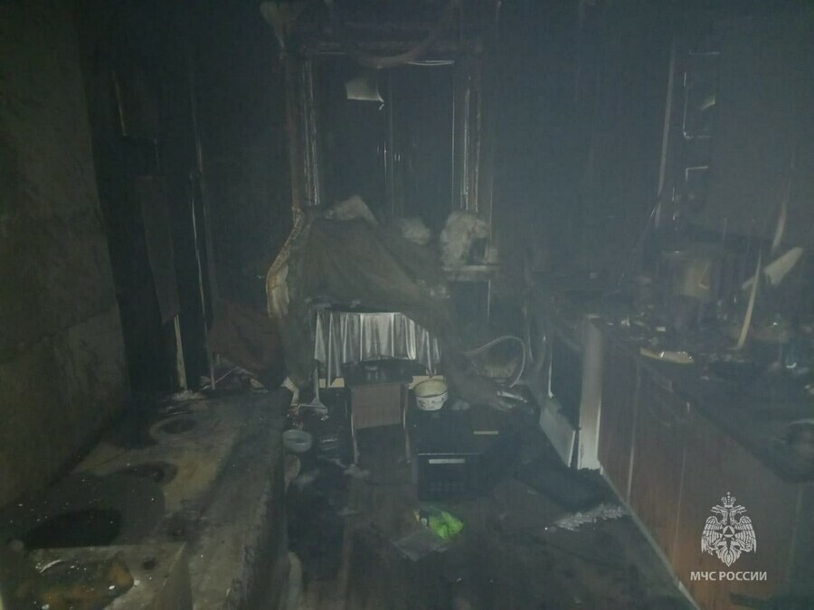 Пожар начался в детской ребенок проснулся от жара в амурском МЧС рассказали подробности ночного ЧП которое едва не закончилось трагедией видео