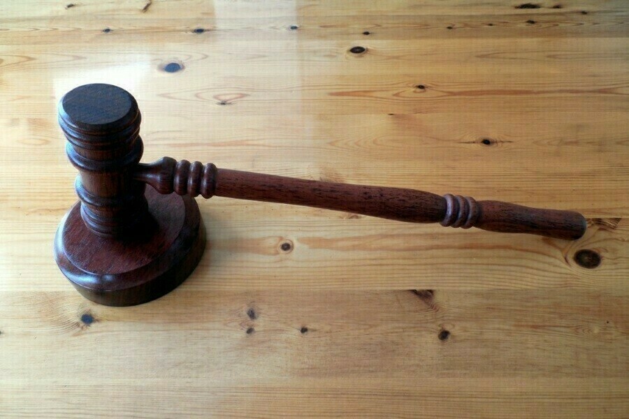 Житель УстьИвановки получил на хранение грузовик и продал его Дело обернулось судом 