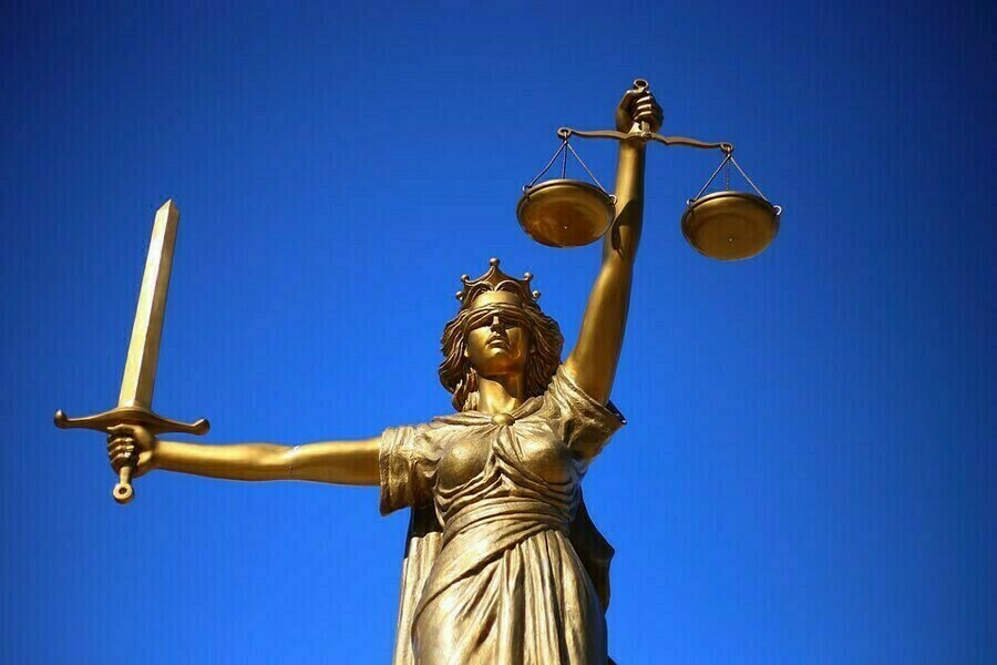 Суд запретил уменьшать праздничные премии россиянам по надуманным причинам