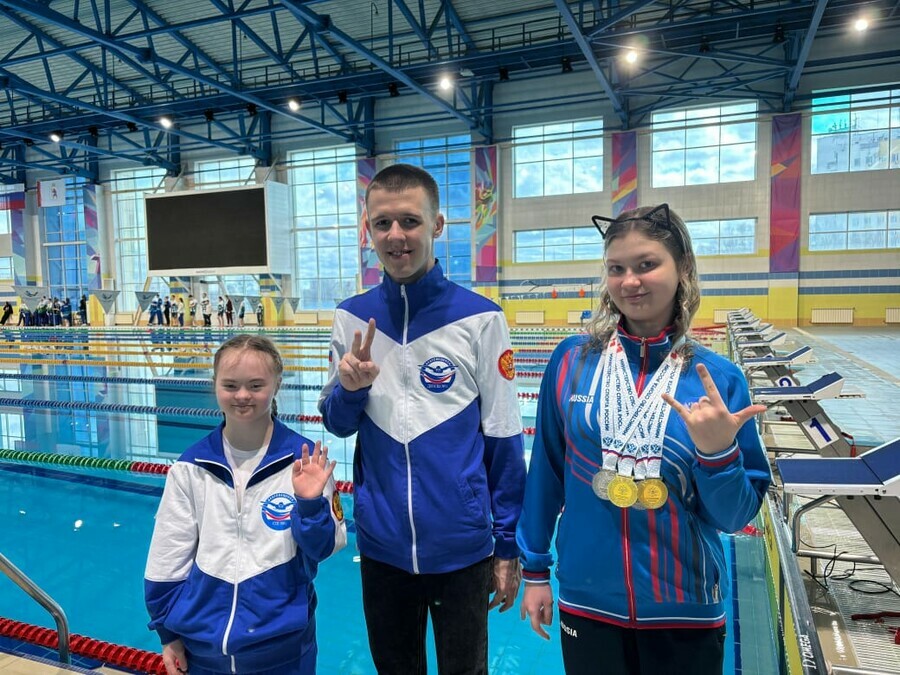 Амурская школа плавания вновь завоевала медали и звания на чемпионате России