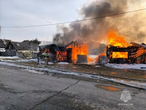 В Амурской области изза огня и сильного ветра полностью сгорело сельское подворье