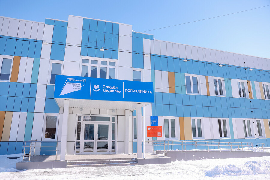 Губернатор Приамурья поделился мнением почему врачи неохотно едут работать в районы области
