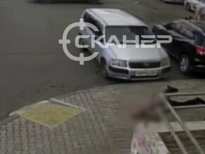 Момент падения мужчины с 12го этажа в Благовещенске попал на видео 