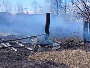 Пал в Сковородине добрался до усадьбы видео  