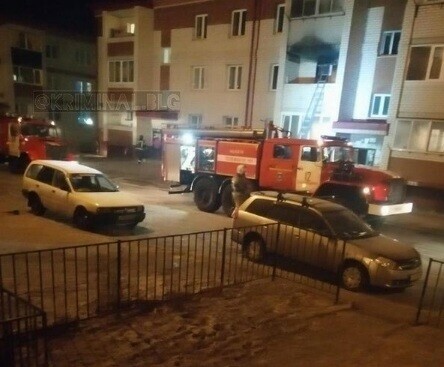 Рано утром в многоквартирном доме Благовещенска произошел серьезный пожар Погибла женщина