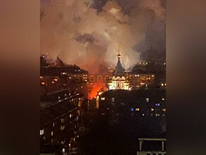 МЧС почему загорелся жилой дом рядом с кафедральным собором В пожаре погиб человек