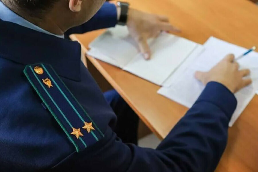 Прокуратура проверила кладбища Белогорска и обратилась в суд