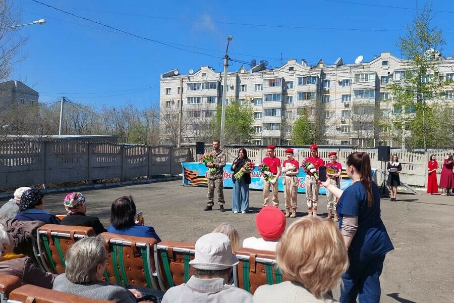 Благовещенцев зовут принять участие в акции помощи ветеранам и детям войны Чем можно помочь 