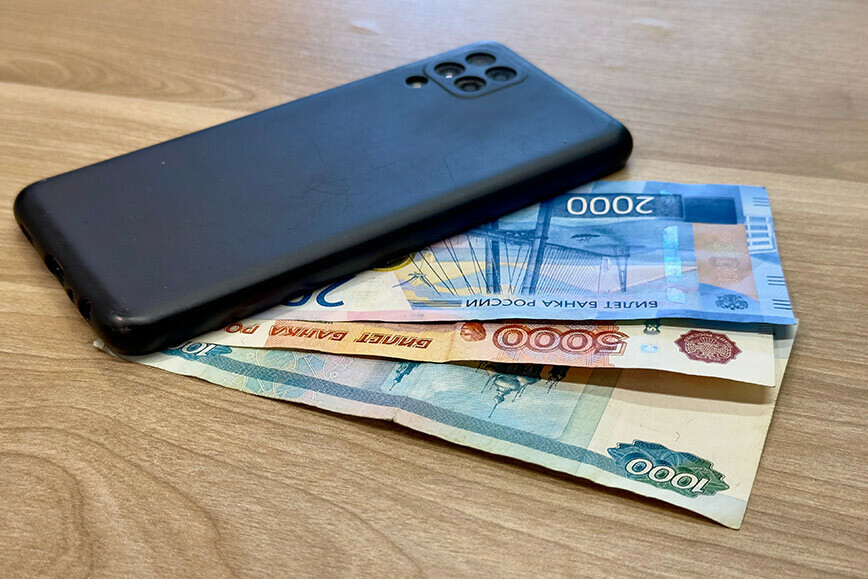 В торговом центре Благовещенска 17летняя девушка с опытом обокрала женщину