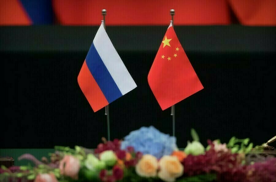 Си Цзиньпин прибыл в Москву
