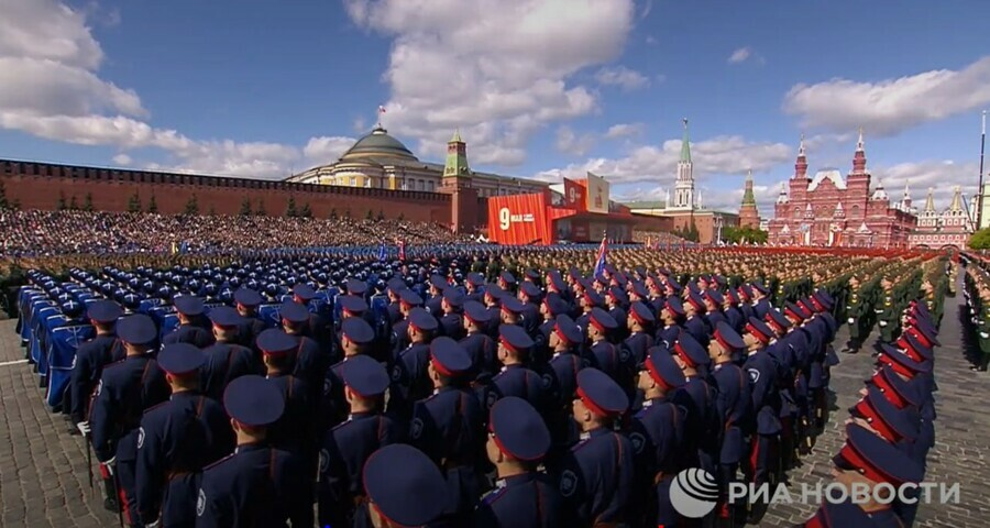 В Москве начался Парад Победы 