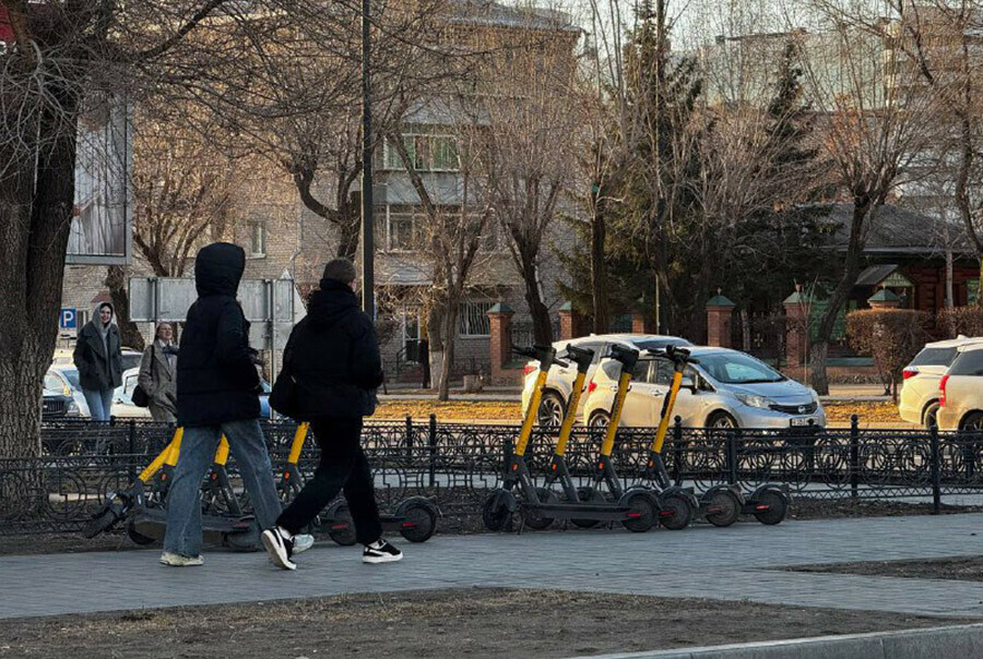 Кататься на электросамокатах в центре Благовещенске попрежнему нельзя
