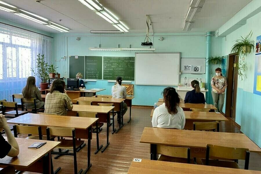 Сдача первых госэкзаменов стартовала в Амурской области
