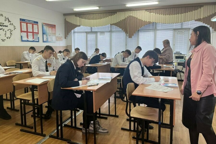 Первые серьезные испытания преодолели амурские выпускники 