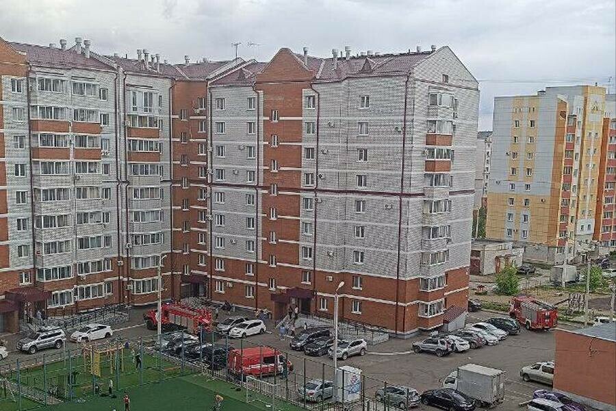 В многоэтажке на Тепличке в Благовещенске загорелась квартира фото