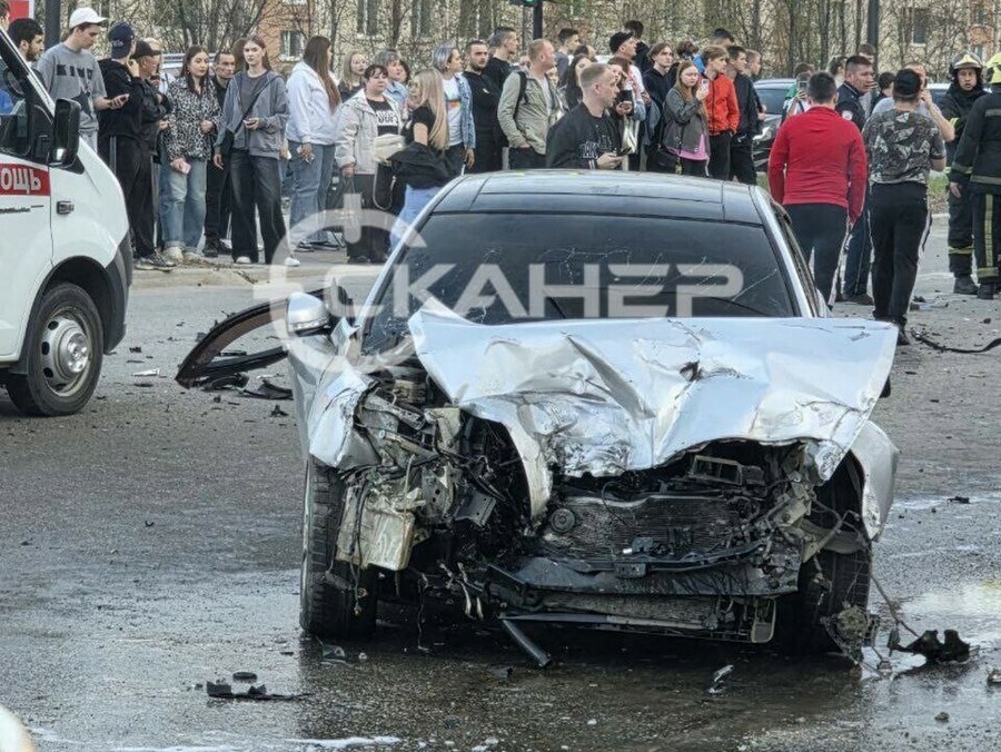 Жесткое ДТП с переворотом пожарной машины произошло в Амурской области видео