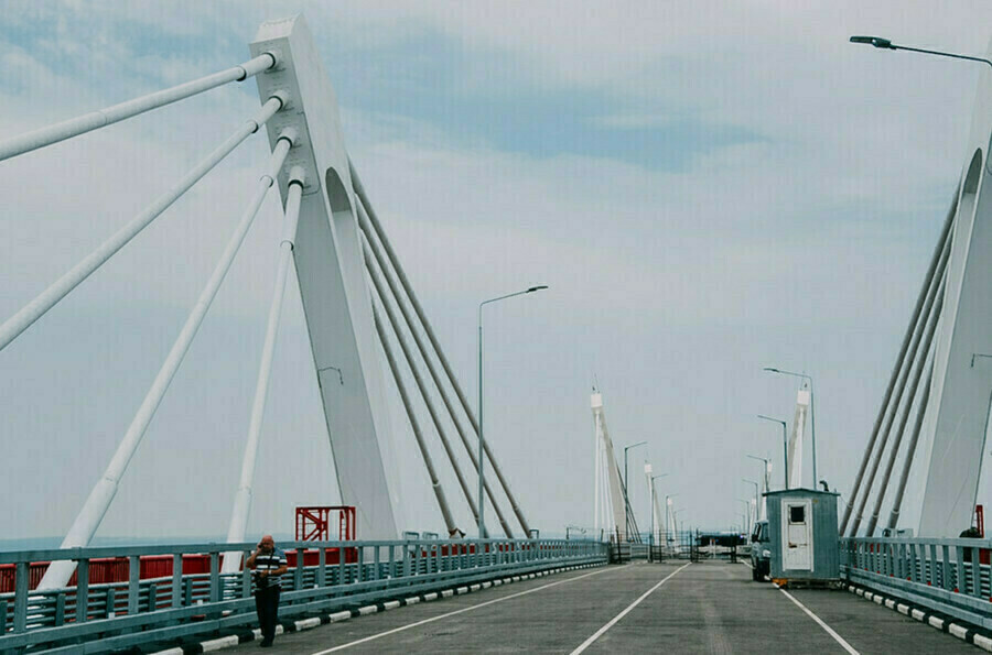 Власти планировали открыть международный мост через Амур в январе Планы снова изменились