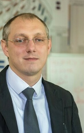 В амурском правительстве снова перемены уходит министр строительства и архитектуры Николай Сибиряков