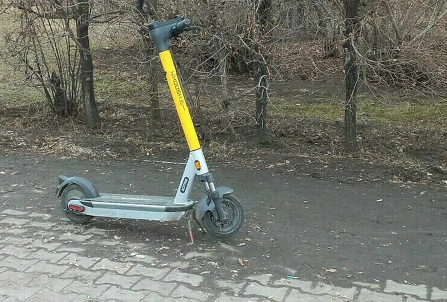 Нужна помощь горожан в Благовещенске разыскивают самокатчика сбившего 7летнюю девочку