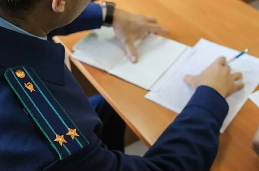В Амурской области с бойца СВО незаконно взыскали исполнительский сбор