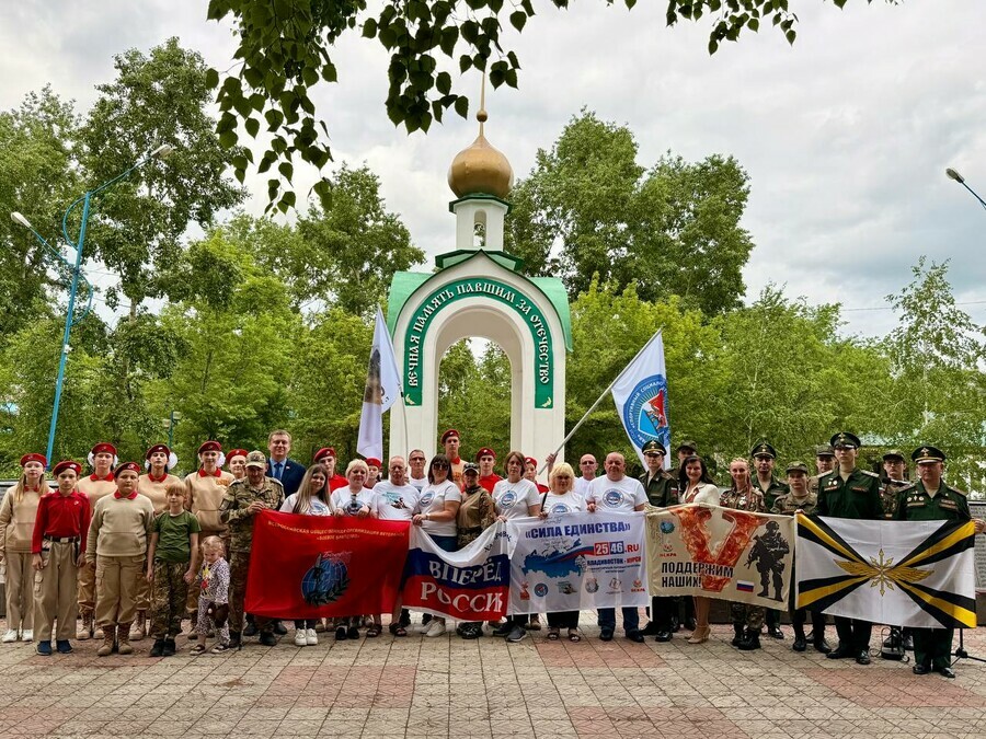 В Белогорске встретили уникальный автопробег из Владивостока конечной точкой которого станет Курск