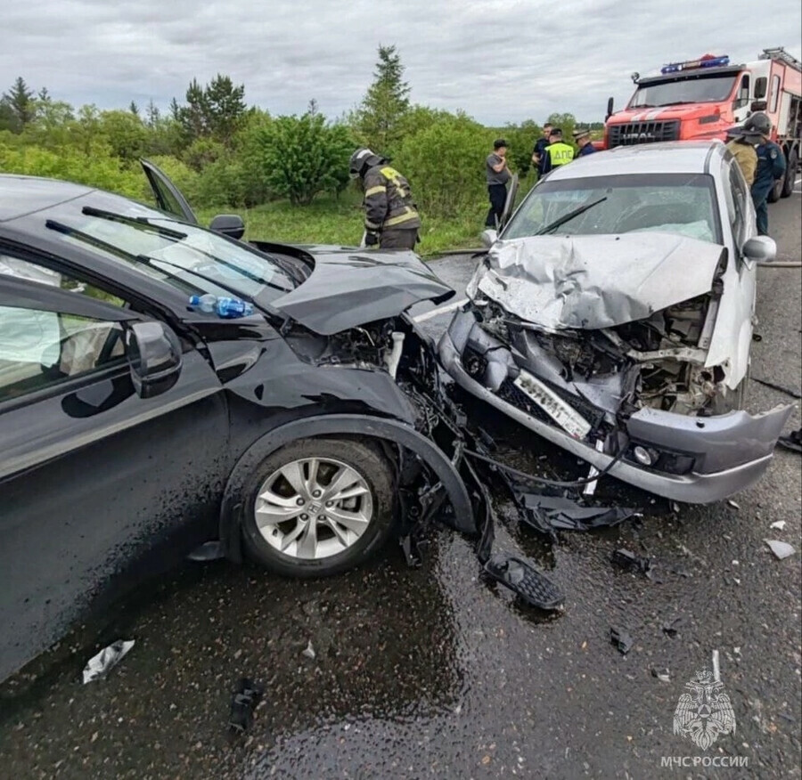 В аварии под Благовещенском пять человек получили травмы