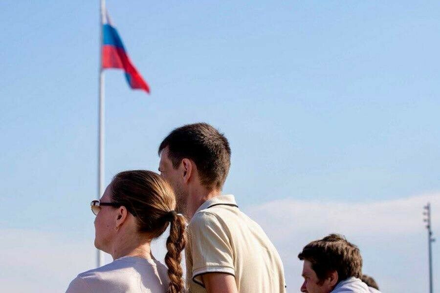 Власти Приамурья поздравили амурчан с Днем России видео