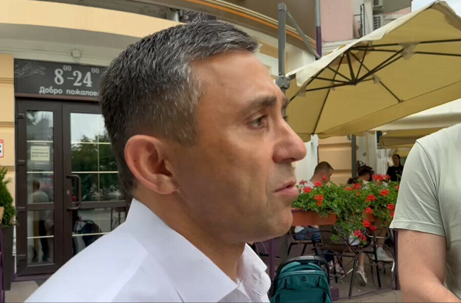 Мэр Благовещенска инспектировал летние кафе