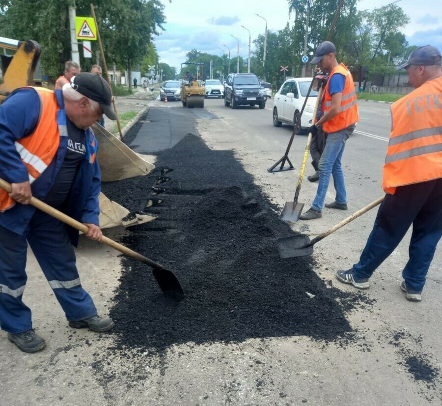 В Благовещенске обещают заделать много ям