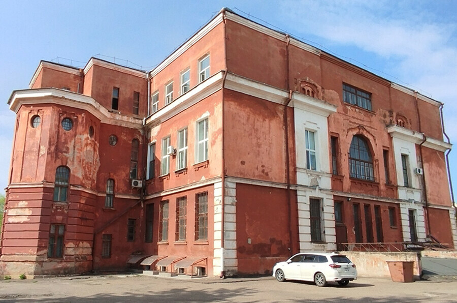 В Благовещенске отремонтируют здание в котором белогвардейцы арестовали революционера фото