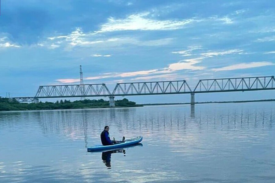 Сапбордистку унесло течением в Приамурье 