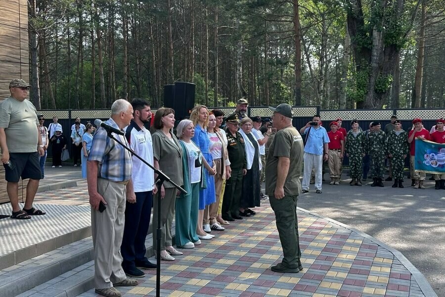 Амурский Авангард теперь носит имя маршала Героя Советского Союза фото 
