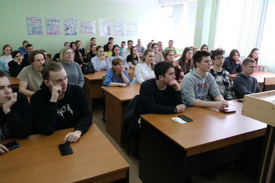 В России студентов ставших отцами во время обучения хотят переводить на бюджет