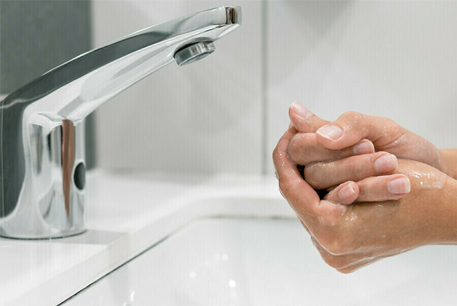 Изза порыва многоквартирные дома в Благовещенске остались без воды 