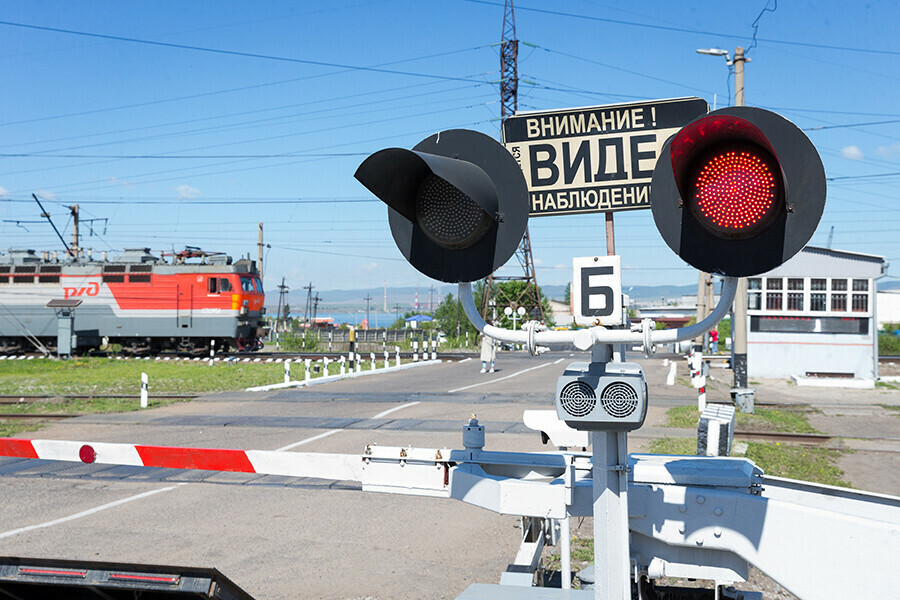 В амурском селе Поздеевка на два дня закроют жд переезд