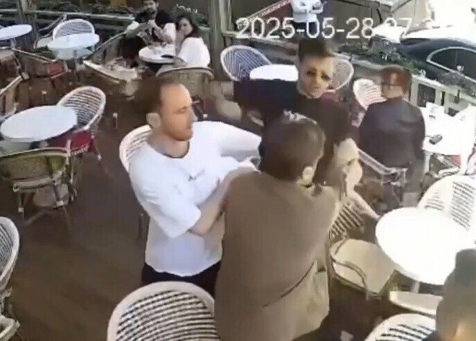 Футболист Федор Смолов избил двух посетителей ресторана видео