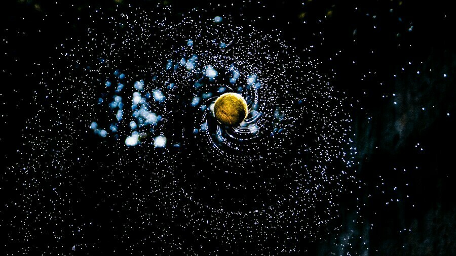 Гороскоп 18 декабря Водолеи столкнутся с выяснением отношений а Тельцов ждет противоречивый день