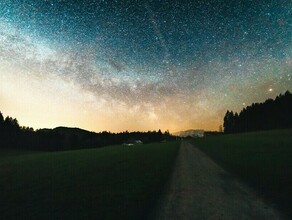 Гороскоп 14 апреля Близнецов ждут изменения в личной жизни а Водолеям стоит проявлять бдительность 